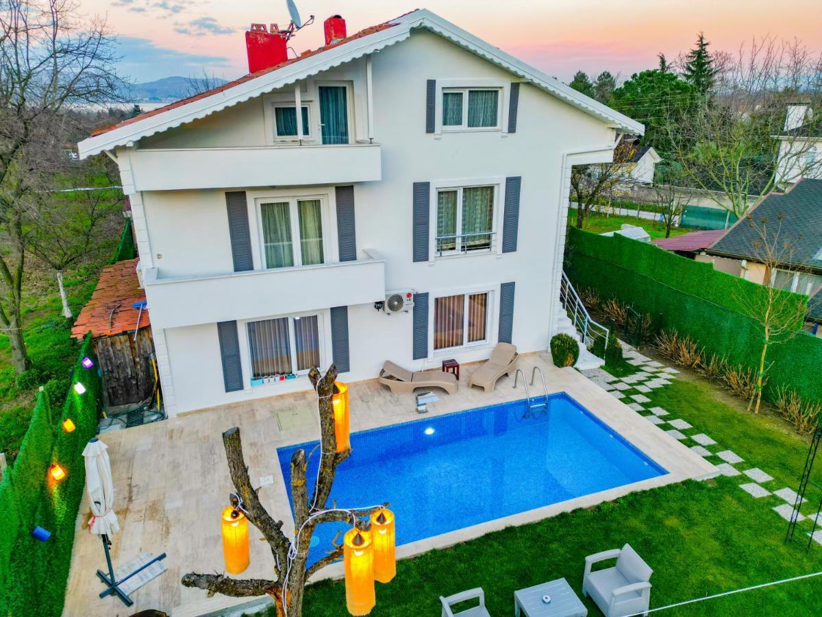 Villa Atlas Muhafazakar Havuzlu, Mustakil Genis Bahceli Sapanca Exterior photo
